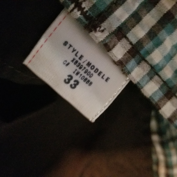 Mens Brand New Guess Shorts size 33 - Picture 5 of 5